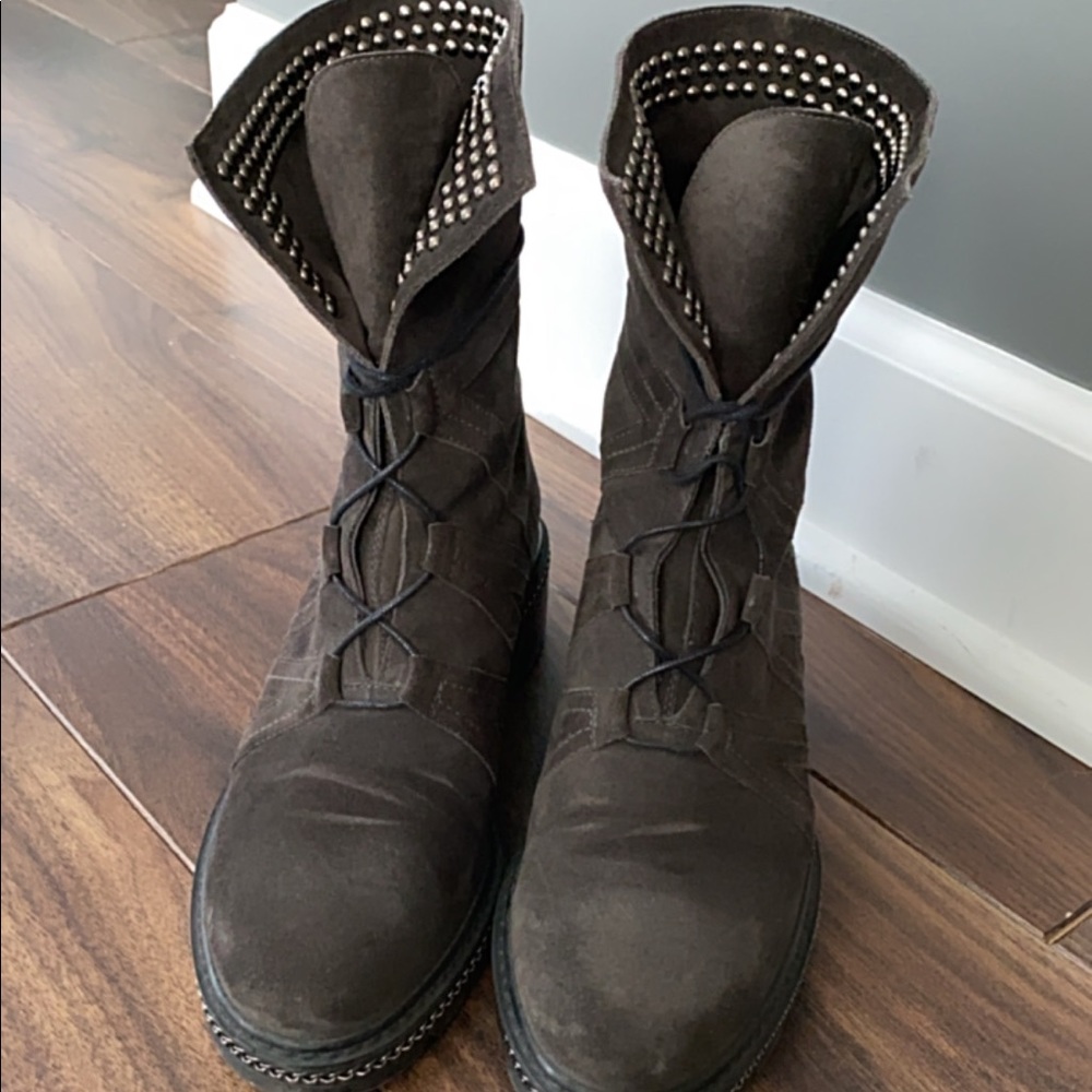 Stuart Weitzman Boots